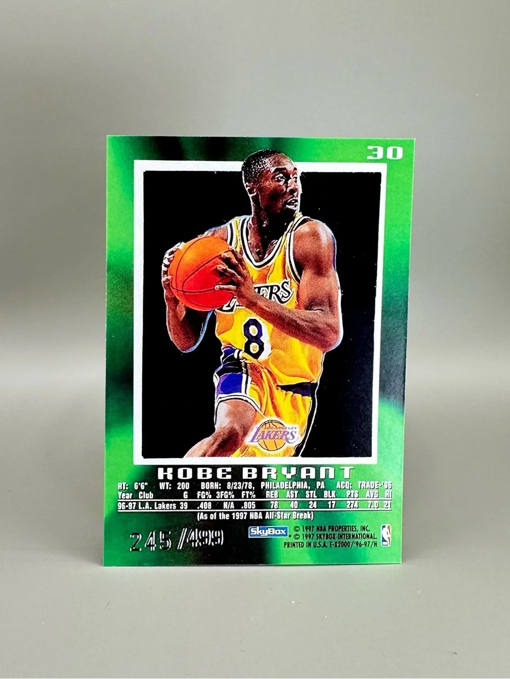 Kobe Bryant Rookie 1997 Skybox Credentials 245/499 Novelty Basketball Card.